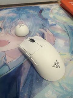 Razer Viper V4 Pro White471831742944399360