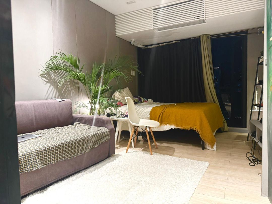 Renovated Knightsbridge Studio Unit for Rent (Category: Apartments & Condos) located in Manila. Submitted by mhpm_2026 (Listing ID 1440358354, Image 3). Description: Studio Fully furnished Renovated High floor City View Available IMMEDIATE Asking for P25K ONLY (incl condo assoc dues) Min One (1) year lease 1 month advance rental 2 months deposit 11 Postdated checks or direct deposit monthly to owner's bank account Enjoy Full Condo Facilities DON'