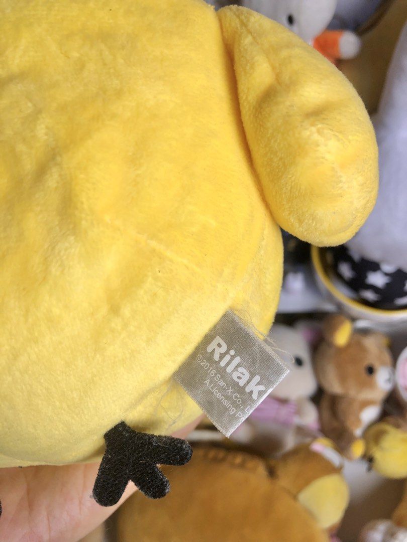 Rilakkuma Kiiroitori Chick Plush Toy (Category: Plushies & Soft Toys) located in Caloocan City. Submitted by rujiyosan (Listing ID 1440199897, Image 2). Description: - Super cute and squishy Kiiroitori chick plush toy - From the popular Rilakkuma series - Features Kiiroitori's signature yellow, round body - Adorable black eyes and orange beak - Ideal for collectors and fans of stuffed animals - A great addition to any plush collection.
