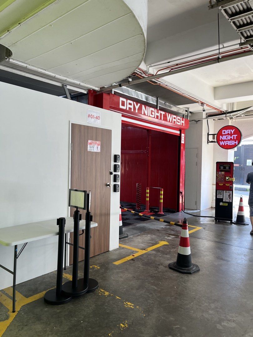 sales! premium stackable queue poles (Category: Everything Else) located in Singapore. Submitted by the_party_equipments (Listing ID 1440326973, Image 2). Description: Direct from Warehouse sales!! All come ready fix!! Unlike online !! - peace of mind from damages and issues . Ready to use , no fixing !!! We supply to kfc, food establishments, event companies , construction site and many more!! Standard queue pole - $26.00 (economical) - 2m red b