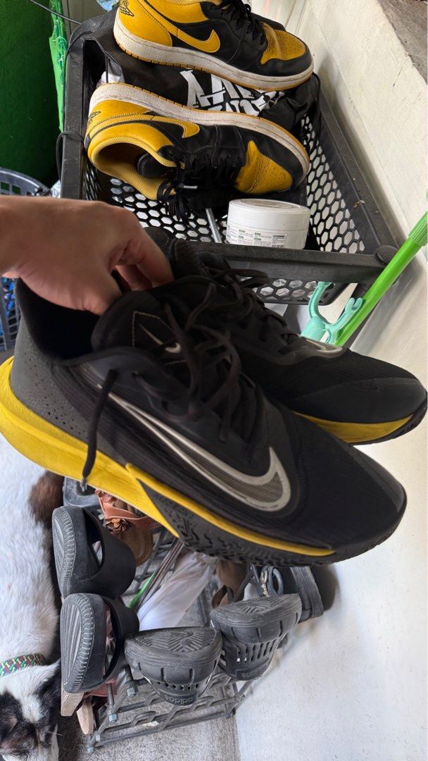 Selling as bundle Jordan Max Aura 2 | Nike precision 7 (Category: Sneakers) located in Santa Rosa. Submitted by janong06 (Listing ID 1440244325, Image 3). Description: FS as Bundle Jordan max aura 2 brand new sz 11 - 5000 Nike Precision 7 (used but good condition)- 1500 Rfs: declutter .