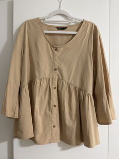 (Category: ) located in . Submitted by closetaddicts (Listing ID 1440308448, Image 1). Description: .