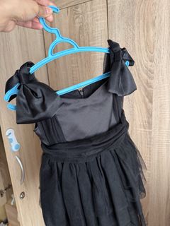 (Category: ) located in . Submitted by purgingmycloset888 (Listing ID 1440351464, Image 1). Description: .