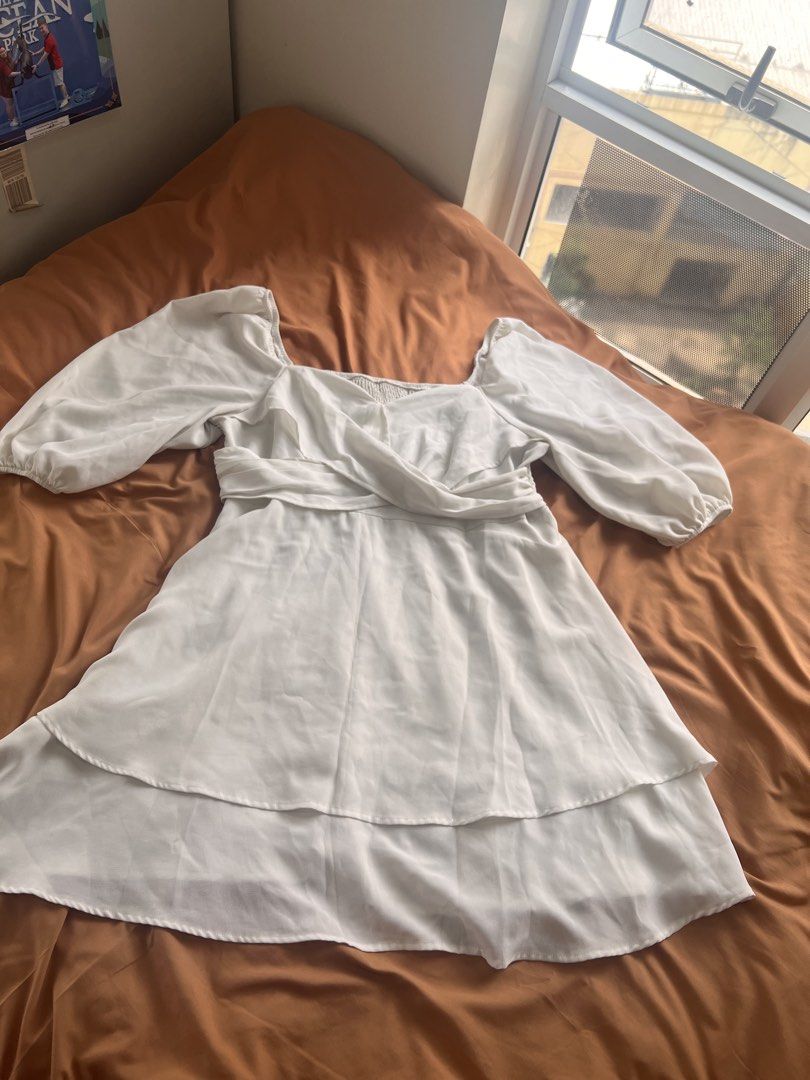 SHEIN VCAY Plus Size Sweetheart Neckline Puff Sleeve Dress (Category: Dresses) located in Mandaluyong City. Submitted by mnlmeetup (Listing ID 1440237871, Image 1). Description: Rust and White color Used it for an event. Letting go both for 700. 450/dress This is 2XL measurements indicated in photos. - Elegant plus size dress - Sweetheart neckline - Voluminous puff sleeves - Flattering ruched/twisted bodice - Tiered skirt for flair - Perfect for 