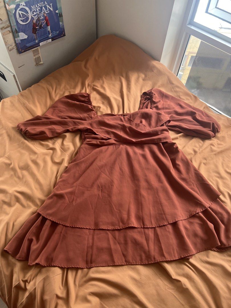 SHEIN VCAY Plus Size Sweetheart Neckline Puff Sleeve Dress (Category: Dresses) located in Mandaluyong City. Submitted by mnlmeetup (Listing ID 1440237871, Image 2). Description: Rust and White color Used it for an event. Letting go both for 700. 450/dress This is 2XL measurements indicated in photos. - Elegant plus size dress - Sweetheart neckline - Voluminous puff sleeves - Flattering ruched/twisted bodice - Tiered skirt for flair - Perfect for 