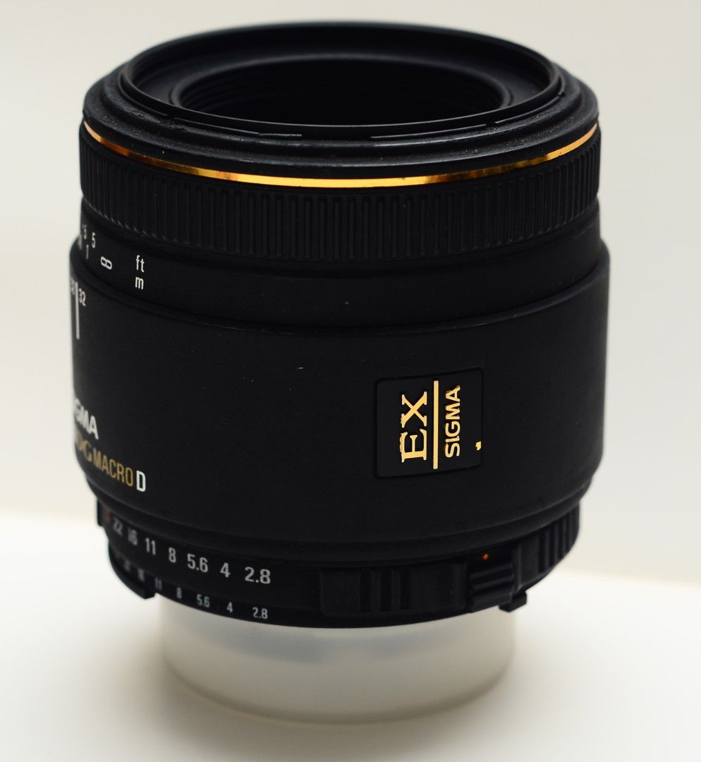 Sigma 50mm 1:2.8 DG Macro EX Lens (Category: Lens & Kits) located in Quezon City. Submitted by kaije2008 (Listing ID 1440236243, Image 2). Description: - Sigma 50mm f/2.8 DG Macro EX Lens - Ideal for macro photography with up to 1:1 magnification - Bright f/2.8 maximum aperture - Aperture range: f/2.8 to f/32 - Includes distance markings in feet and meters Focal Length: 50mm Max Aperture: f/2.8 Min Aperture: f/32 Magnification: 1:1 (True macro) M
