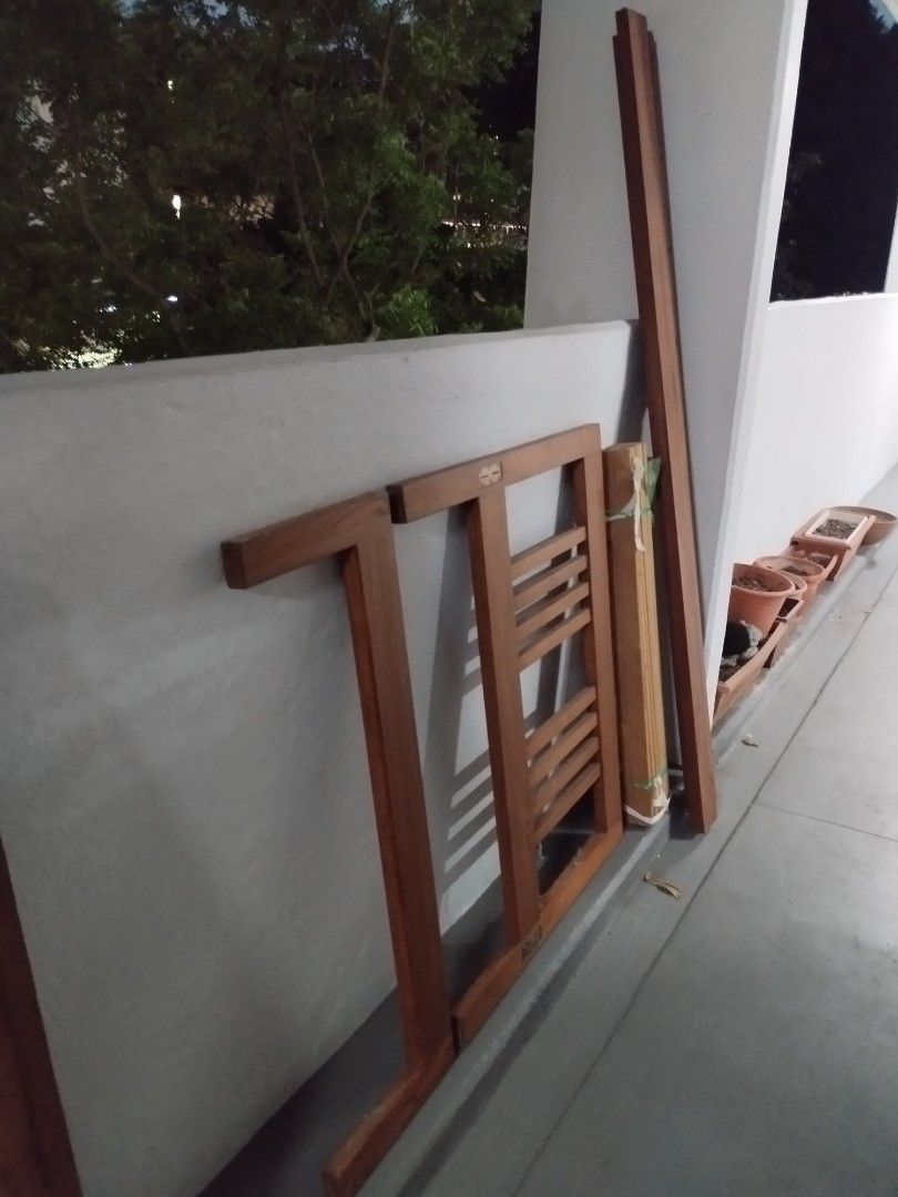 Solid Wood Single Bed (Category: Other Home Furniture) located in Singapore. Submitted by coplu (Listing ID 1440219035, Image 1). Description: - Unassembled single bed. No mattress. Self collect at 327 Serangoon Avenue 3. .