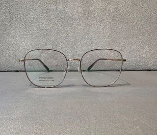 (Category: ) located in . Submitted by pop.optical (Listing ID 1440378035, Image 1). Description: .