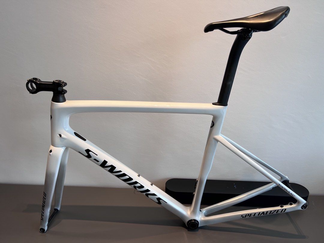 S-Works SL6 Frameset (Category: Bicycles) located in Singapore. Submitted by viforpanther (Listing ID 1433074483, Image 2). Description: - Size 56 - Authentic frameset custom-painted white - Price for frameset only (frame/fork/seatpost/BB/80mm sworks stem) - Some scuffs (tagged) present but otherwise well-maintained and ready to be built up) - Does not include wheelset, handlebar, groupset, padels, saddle and bottle cages..
