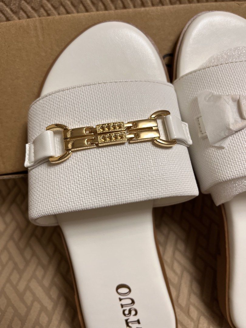 Tetsuo flat sandals- Brand new! size 36 (Category: Flats & Sandals) located in Paranaque City. Submitted by waldynazz (Listing ID 1440309900, Image 2). Description: Brand new!!! size: 36.