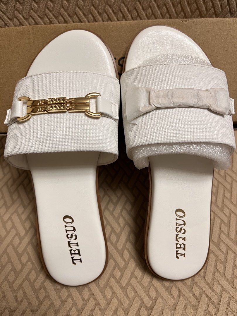 Tetsuo flat sandals- Brand new! size 36 (Category: Flats & Sandals) located in Paranaque City. Submitted by waldynazz (Listing ID 1440309900, Image 1). Description: Brand new!!! size: 36.