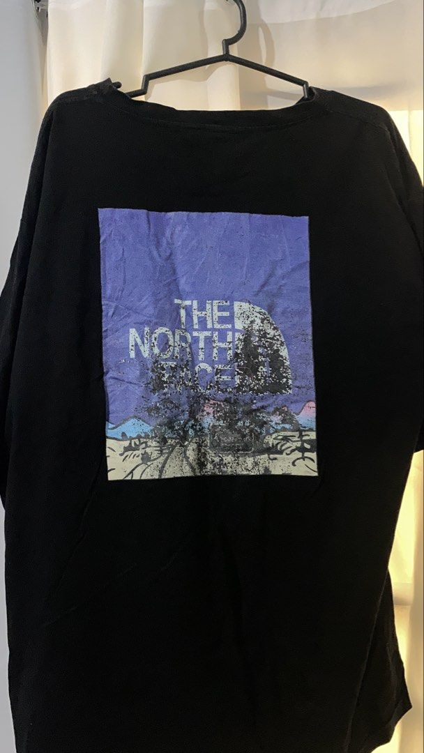 The North Face Graphic T-shirt (Category: Tshirts & Polo Shirts ) located in Lucena. Submitted by mokabbls (Listing ID 1440197462, Image 2). Description: .