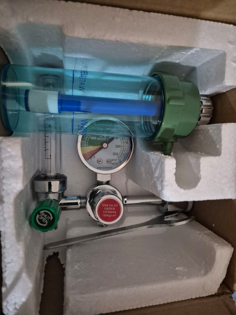 TOPCARE Oxygen Regulator with Humidifier (Category: Medical Supplies & Tools) located in Cabuyao City. Submitted by AR700 (Listing ID 1440291160, Image 2). Description: - TOPCARE Oxygen Regulator - Includes Humidifier and wrench complete set with box slightly used pick up at bf resort lpc .