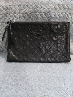 (Category: ) located in . Submitted by kluxurychoices (Listing ID 1440317127, Image 1). Description: .