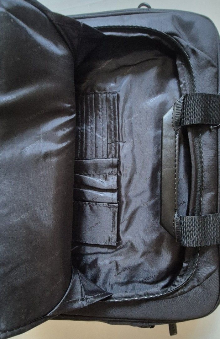 Toshiba Black Laptop Bag465644739102003202