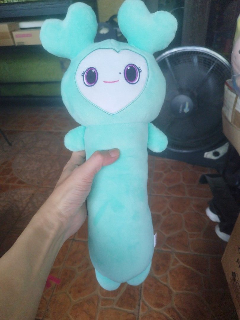 TWICE LOVELY Nobi Hunya (Category: Plushies & Soft Toys) located in Marikina City. Submitted by chadxiii (Listing ID 1440279210, Image 2). Description: TWICE LOVELY Plush Nobi Hunya gcash payments location marikina lalamove or jnt.