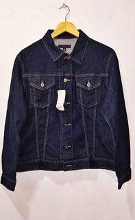 (Category: ) located in . Submitted by champsthrift (Listing ID 1440214526, Image 1). Description: .
