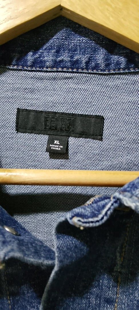 UNIQLO Denim Jacket XL Blue (Category: Coats, Jackets and Outerwear) located in Bago City. Submitted by champsthrift (Listing ID 1440214847, Image 2). Description: - Classic blue denim jacket from UNIQLO - Size XL -width 22 lenght 26 - Button-down front closure - Two chest pockets - Comfortable fit, perfect for layering - Ideal for everyday wear.
