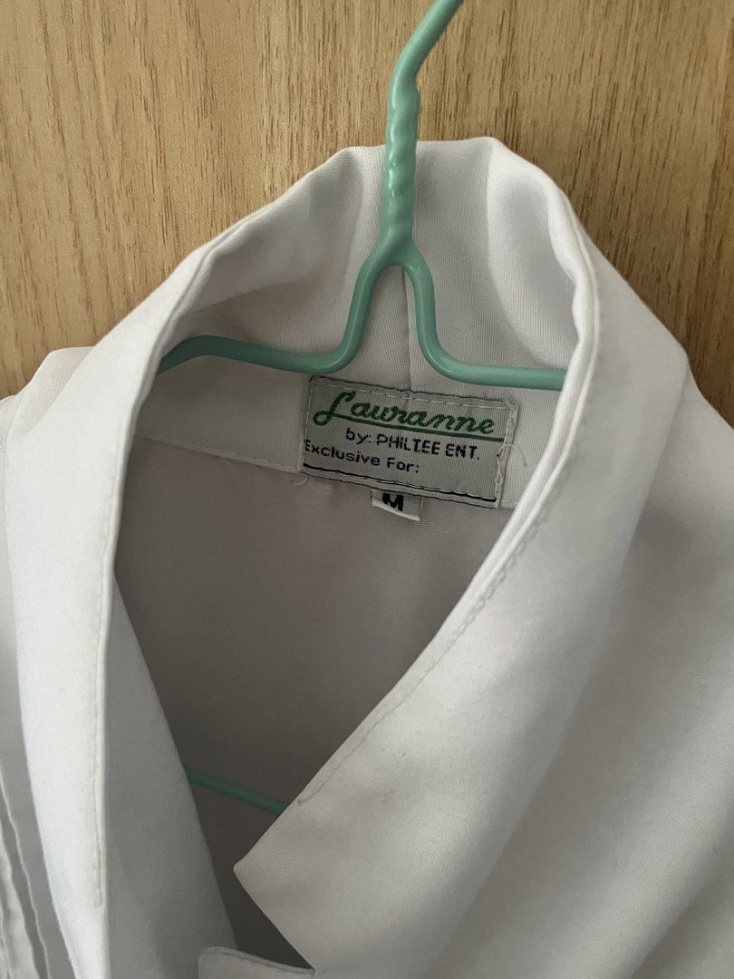 UST Med Type A Set (Category: Blouses) located in Manila. Submitted by eli555 (Listing ID 1440255935, Image 2). Description: 3 pairs Php 600 per pair (blouse & skirt) Can do meetup around UST Issue: Rust stain on the hook of the skirt which normally happens with use. .