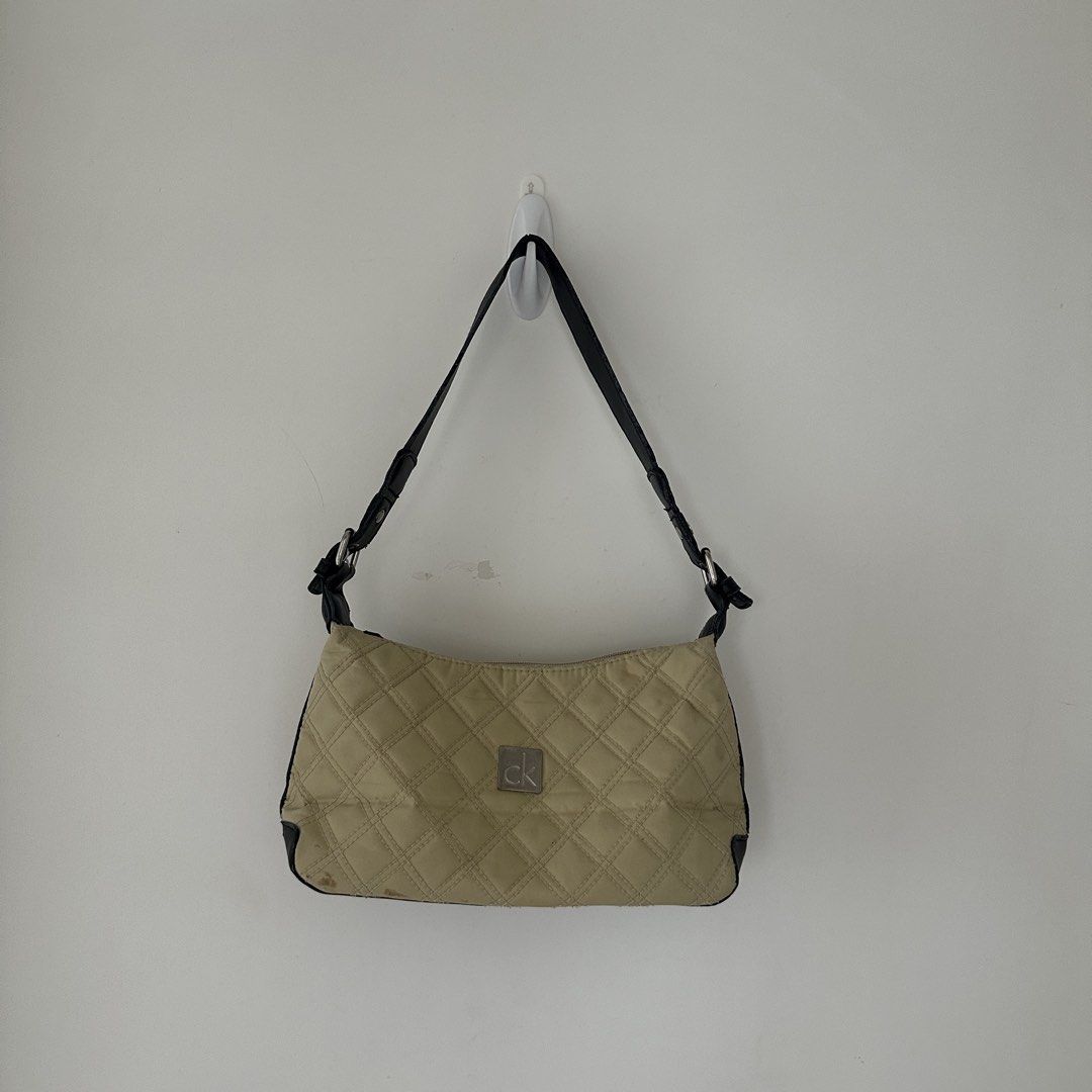 Vintage Calvin Klein Y2K Shoulder Bag (Category: Shoulder Bags) located in Cebu City. Submitted by condodeclutterph (Listing ID 1440195694, Image 1). Description: .