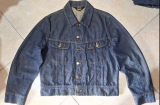 (Category: ) located in . Submitted by thriftrot (Listing ID 1440255478, Image 1). Description: .