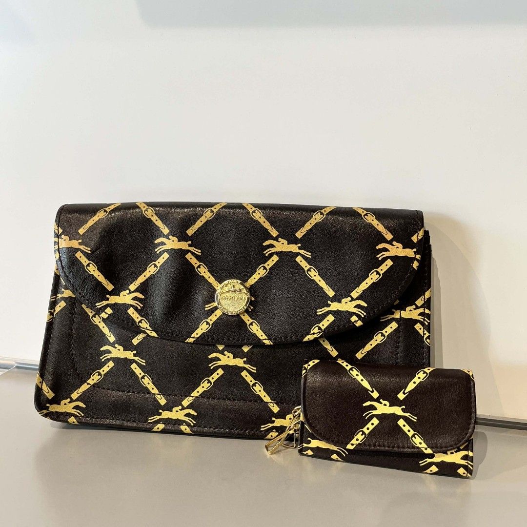 Vintage long champ clutch bag monogram (Category: Luxury Bags & Wallets) located in Valencia. Submitted by yaku_lux (Listing ID 1440310231, Image 1). Description: excellent condition ganda nito sa personal galing Japan no flaws.