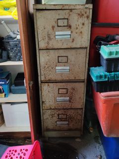 (Category: ) located in . Submitted by declutterfly (Listing ID 1440214138, Image 1). Description: .