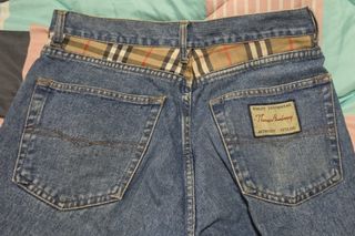(Category: ) located in . Submitted by peach.cobbler (Listing ID 1440234316, Image 1). Description: .