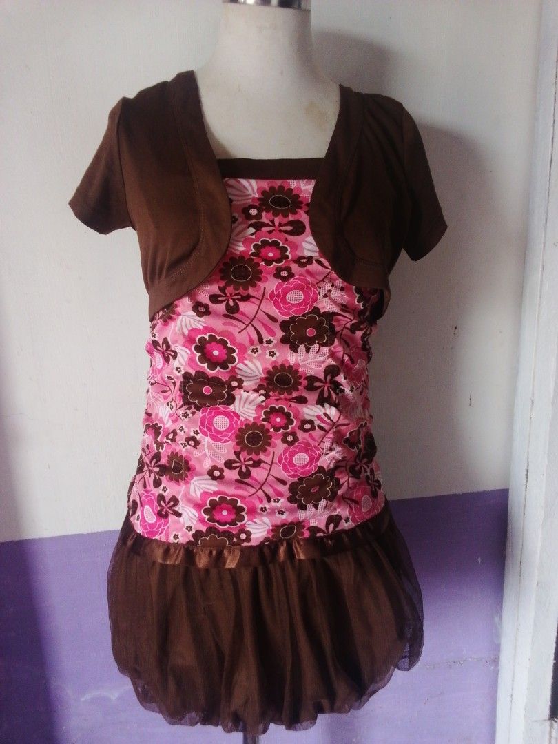 whimsy brown pink floral dress (Category: Dresses) located in Manila. Submitted by charismabossbabyricky (Listing ID 1440272990, Image 1). Description: .