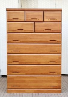 (Category: ) located in . Submitted by FurnitureGallery (Listing ID 1440252488, Image 1). Description: .