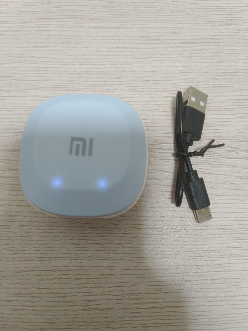 Xiaomi Wireless Earbuds with Charging Case465963364386099203