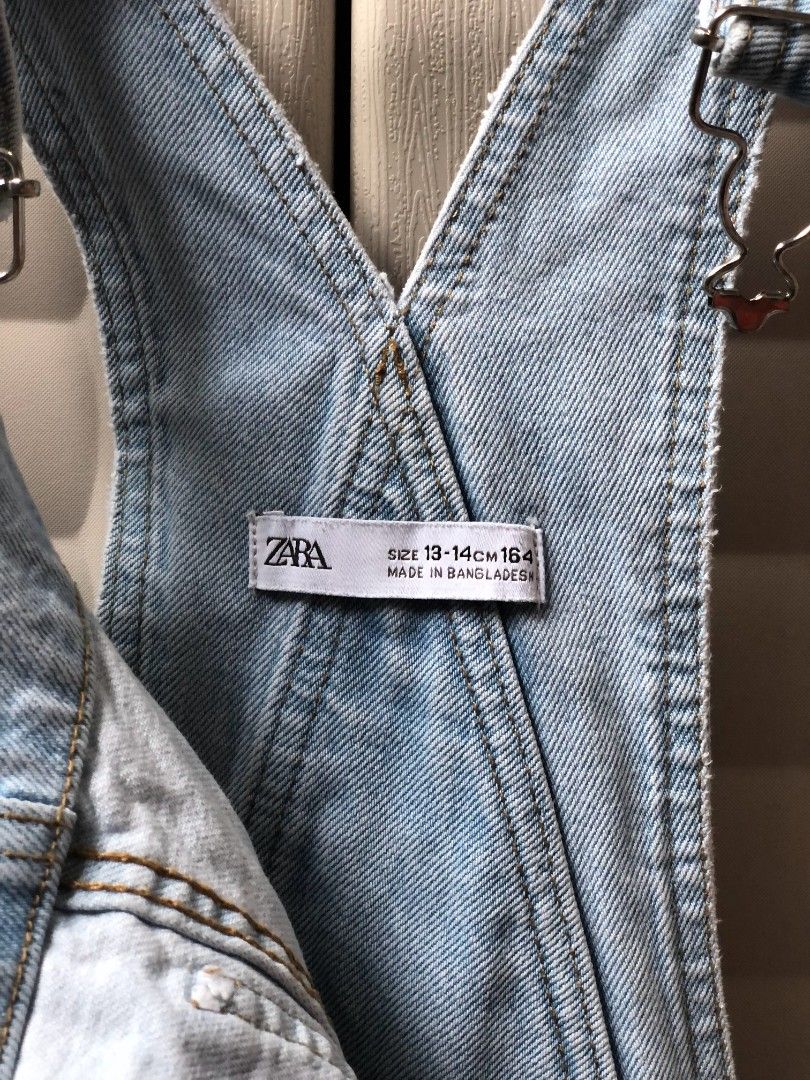 zara denim short overalls (Category: Jumpsuits) located in Santa Rosa. Submitted by fromaerie (Listing ID 1440289071, Image 2). Description: decluttering sale! size can fit xs to s/m frames perfect for teens or petite adults ^^ rfs: no longer fit; need extra funds ── 📍 santa rosa city, laguna mop: gcash/maya mod: lbc, j&t or lalamove sf will be shouldered by buyer :).