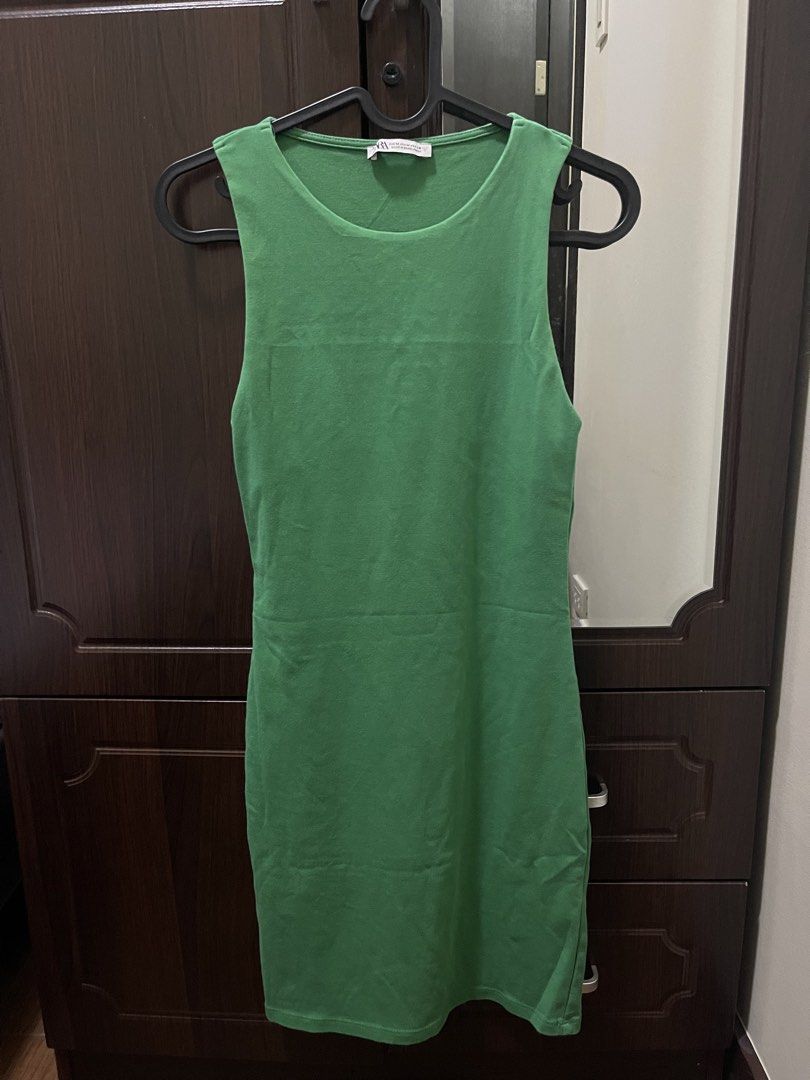 ZARA Green Fitted Dress (Category: Dresses) located in Manila. Submitted by dc___8 (Listing ID 1440327282, Image 3). Description: Selling for 650 + sf - used twice - nice for summer - stretchable RFS: need to declutter asap :).