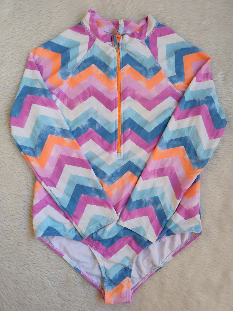 (10-13) Kenzie Rashguard (Category: Babies & Kids Fashion) located in Paranaque City. Submitted by tanz2014 (Listing ID 1440474547, Image 1). Description: 🌻Like New🌻 🌼Brand: KENZIE GIRL 🌸Size: 10-13yrs old (Length: 24 /Width: 12 & half inches) 💸Mine: P399 🔺All Items are PRELOVED in good condition. 🔺Please do manage your expectations. 🔺WASH before USE‼️ 🔺BUY at your own RISK‼️ ❌NO RETURN, NO EXCHANGE POLICY❌ 🚫BOGUS BUYER/JOY RESERVER wil