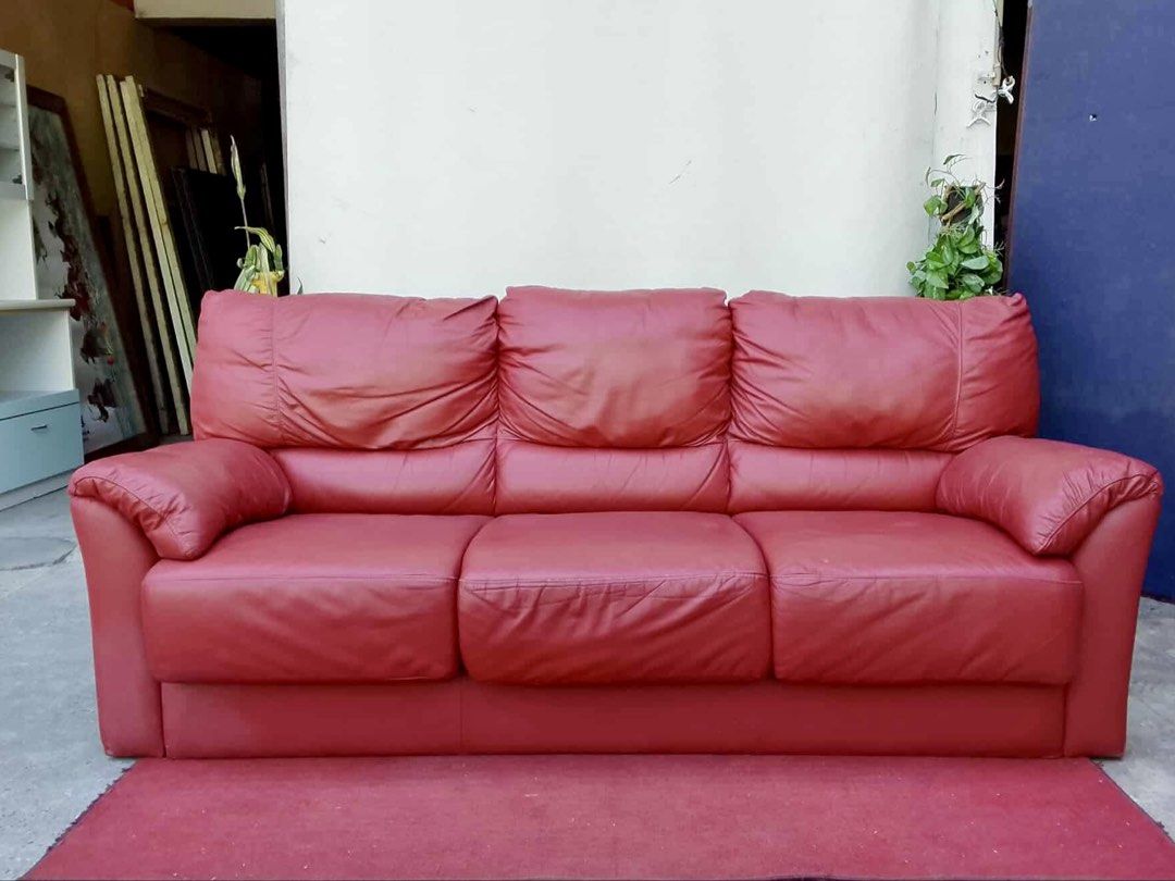 3-Seater Leather Sofa w/ pullout bed (Category: Sofas) located in Malolos. Submitted by furnibuddiesjapansurplus (Listing ID 1440438940, Image 2). Description: .
