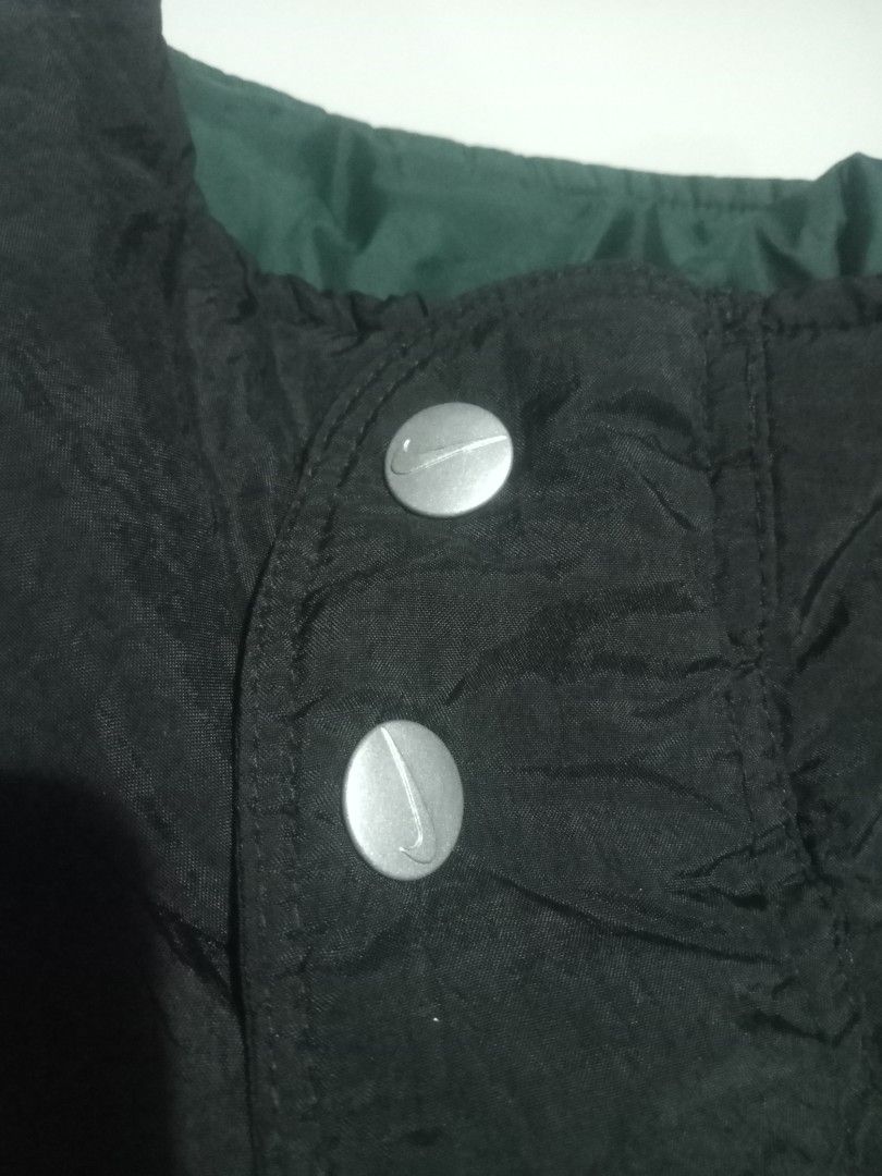90s Vintage Nike Puffer vest (Category: Vests) located in Rodriguez. Submitted by madsthrft (Listing ID 1440373145, Image 3). Description: 90s Vintage Nike Puffer vest 🔥 Dimes: 20w/ front: 21.5L,back: 24L ( Can fit to Medium and Large ) condition: 9/10 color rate:9/10 1100 FREE SHIPPING ❗❗❗ • Color may vary due to lighting • Click each photos to see detail • need wash • Manage your expectations since thrifted 💸MOP: GCASH PAYMENT FIRST 🚛 COURIE