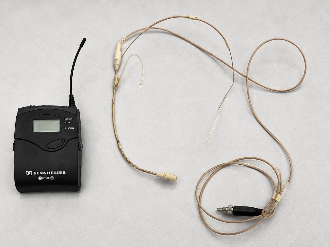 🎤 Sennheiser EW100 G3 Wireless Lavalier Mic System – Working (Category: Microphones) located in Muntinlupa City. Submitted by HeavyMeta (Listing ID 1436710980, Image 3). Description: 🎤 Sennheiser EW100 G3 Wireless Lavalier Mic System – Working ₱10000 Original Sennheiser wireless lavalier microphone system in good working condition. ✅ Tested working ✅ Includes receiver, bodypack transmitter, lav mic, box, and accessories shown in photos ✅ Replac