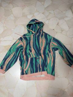 (Category: ) located in . Submitted by uniqeverything (Listing ID 1440529348, Image 1). Description: .
