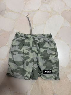 (Category: ) located in . Submitted by uniqeverything (Listing ID 1440531514, Image 1). Description: .