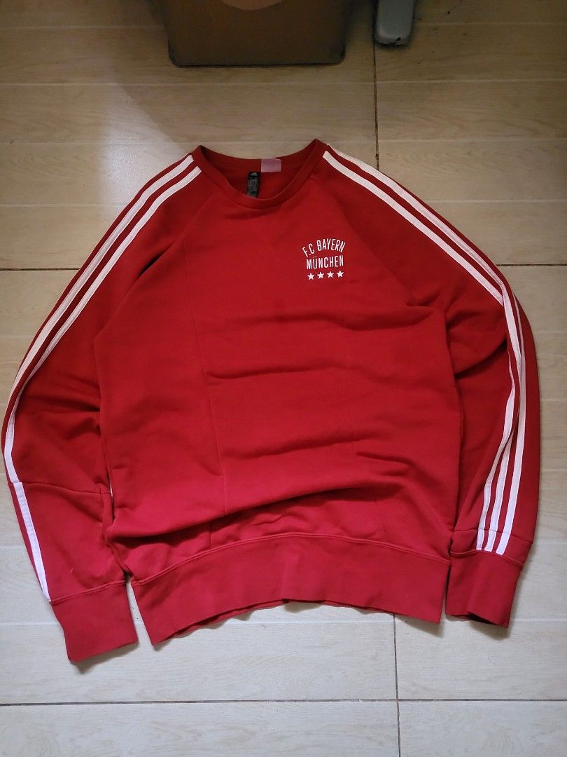 Adidas Bayern Munich Sweatshirt (Category: Activewear) located in Caloocan City. Submitted by angelocas (Listing ID 1440396492, Image 1). Description: Adidas F.C. Bayern Munchen Sweatshirt Authentic Adidas Sample on tag (not retail) Best fit L to XL Color: red and white in great condition no issues dimes: 20-21x29 open for shipping.