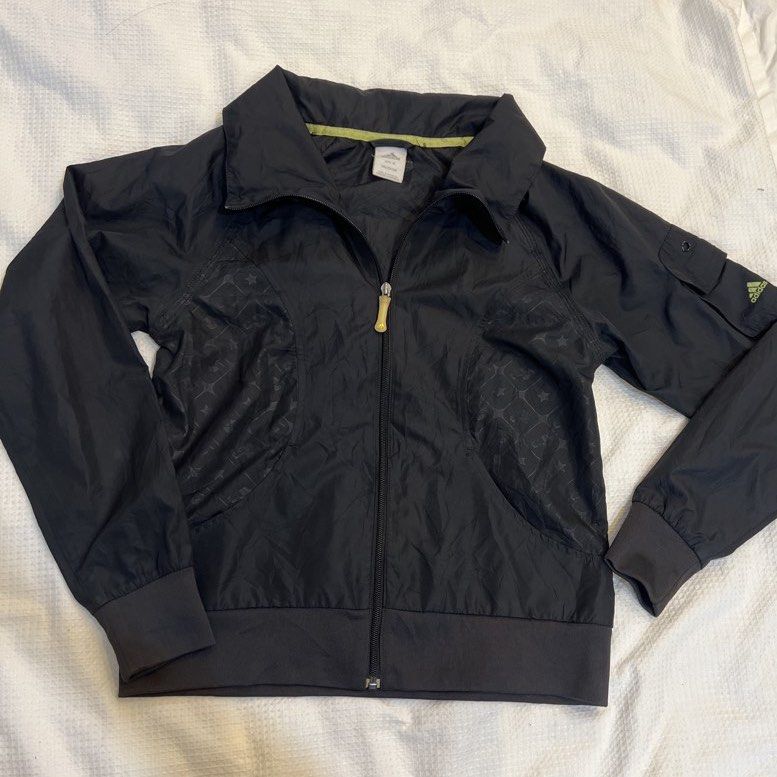 Adidas Lightweight Jacket (Category: Coats, Jackets and Outerwear) located in Singapore. Submitted by coldmandarinoranges (Listing ID 1440486924, Image 1). Description: Black Adidas zip-up jacket with a subtle pattern. Polyester. Good for layering or light outdoor use. 17" waist 19" ptp 23" length Meetups in bukit gombak mrt Pls feel free to look around my shop! 👚👖💕 .