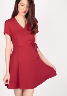 (Category: ) located in . Submitted by theyellowwardrobe (Listing ID 1440485452, Image 1). Description: .