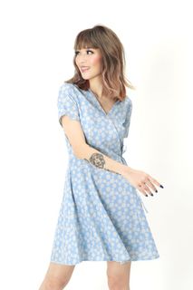 (Category: ) located in . Submitted by theyellowwardrobe (Listing ID 1440488146, Image 1). Description: .