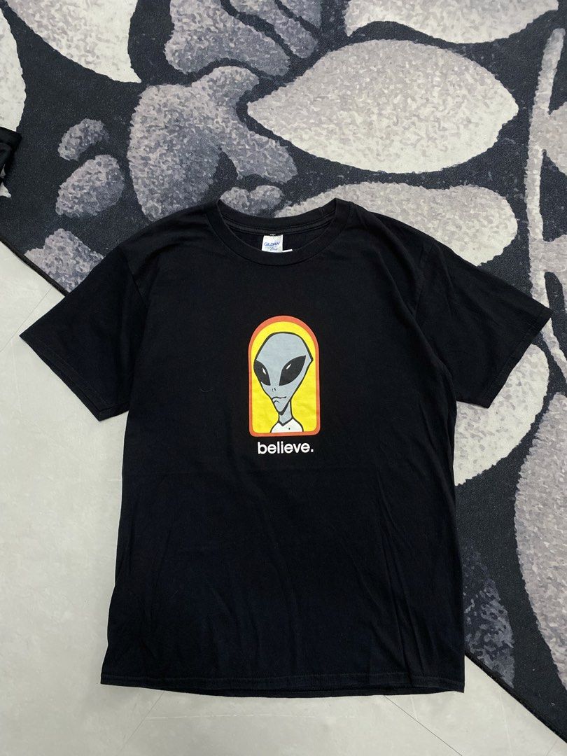 Alien Workshop (Category: Tshirts & Polo Shirts) located in Klang. Submitted by ynot.vintage (Listing ID 1440485846, Image 1). Description: 20x28 condition 9/10 .