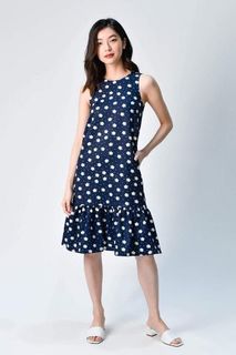 (Category: ) located in . Submitted by theyellowwardrobe (Listing ID 1440486282, Image 1). Description: .