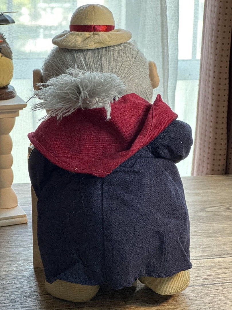 Howl's moving castle Sophie plush (Category: Plushies & Soft Toys) located in Caloocan City. Submitted by creepycreeps (Listing ID 1440529233, Image 3). Description: Howl's Moving Castle old Sophie official plush 12" Sun arrow. Big & bulky Location: Caloocan, Metro Manila Courier: Gogo Express & Flash MOP: Gcsh/BPI You may also visit my f.b. page for more details :Creeppy Creeps Studio Ghibli Hayao Miyazaki Totoro Ponyo Mononoke Kiki's Delivery S