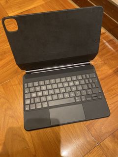 Apple Magic Keyboard for iPad Pro 11-inch