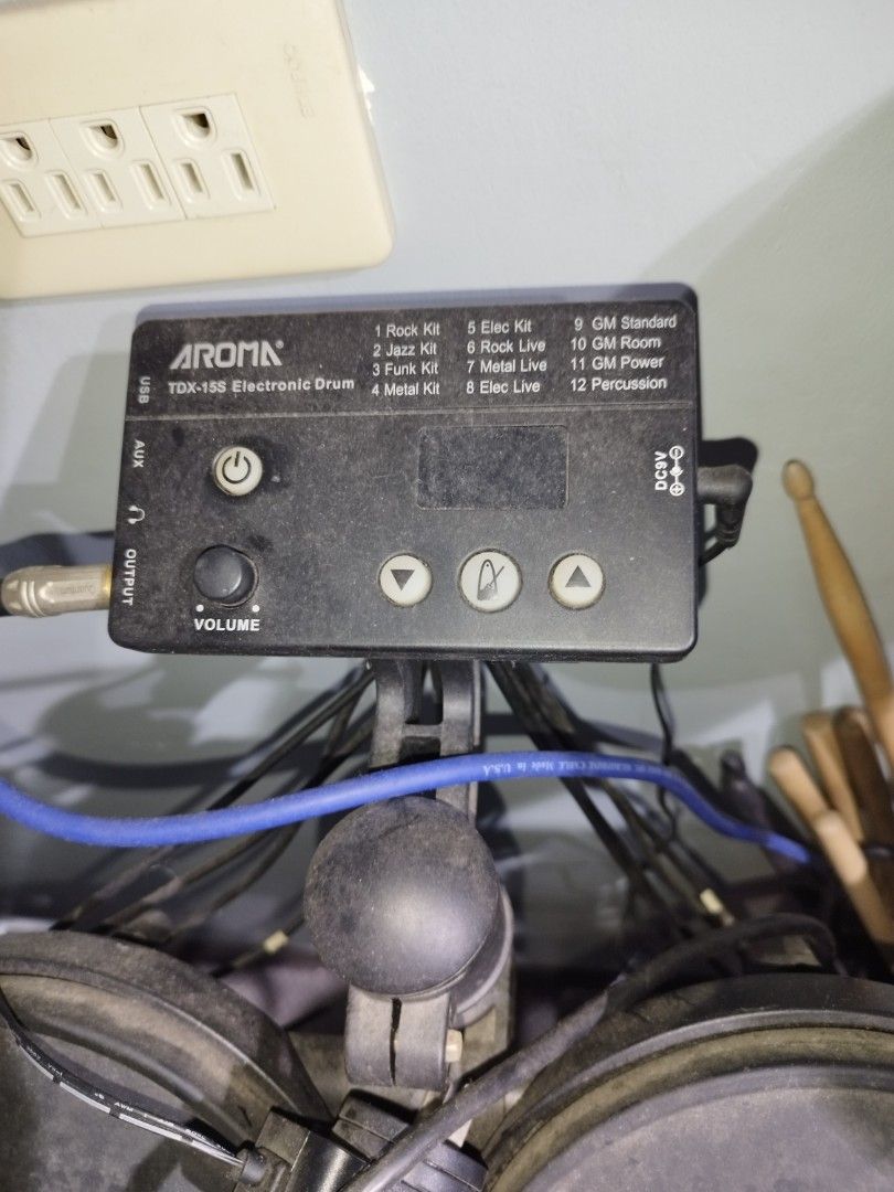 Aroma TDK-15S Electronic Drum Kit with Amplifier (Category: Musical Instruments) located in Caloocan City. Submitted by panyaw (Listing ID 1440474429, Image 1). Description: - Complete Aroma TDK-15S Electronic Drum Kit - Includes: Drum Module, Pads, Cymbals, Pedals - Comes with Aroma Amplifier - All necessary cables and stands included - Ideal for practice sessions - Suitable for small gigs - Ready to play out of the box.