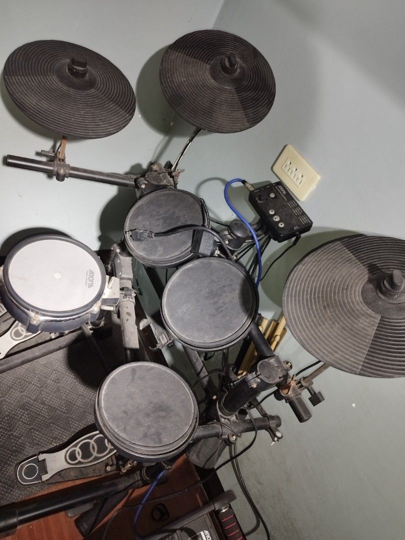 Aroma TDK-15S Electronic Drum Kit with Amplifier (Category: Musical Instruments) located in Caloocan City. Submitted by panyaw (Listing ID 1440474429, Image 2). Description: - Complete Aroma TDK-15S Electronic Drum Kit - Includes: Drum Module, Pads, Cymbals, Pedals - Comes with Aroma Amplifier - All necessary cables and stands included - Ideal for practice sessions - Suitable for small gigs - Ready to play out of the box.