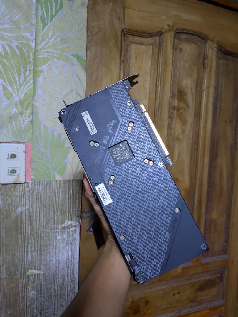 ASUS TUF RX 5600 XT EVO 6GB (Category: Computer Parts) located in Davao. Submitted by rbyara (Listing ID 1440505292, Image 3). Description: Power Consumption 150 PCI Express 4.0 GDDR6 6GB Engine Clock – OC Mode up to 1660 MHz (Game clock**) / ~ 1770 MHz (Boost clock*) 192-bit Digital Max Resolution:7680x4320 HDMI Output : Yes x 1 (Native) (HDMI 2.0b) Display Port : Yes x 3 (Native) (DisplayPort 1.4) Recommended PSU 450W Power Connectors 1 x 8-pin